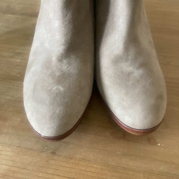 Sam Edelman Suede Booties / NWOT / Sz 10 - Picture 3 of 6